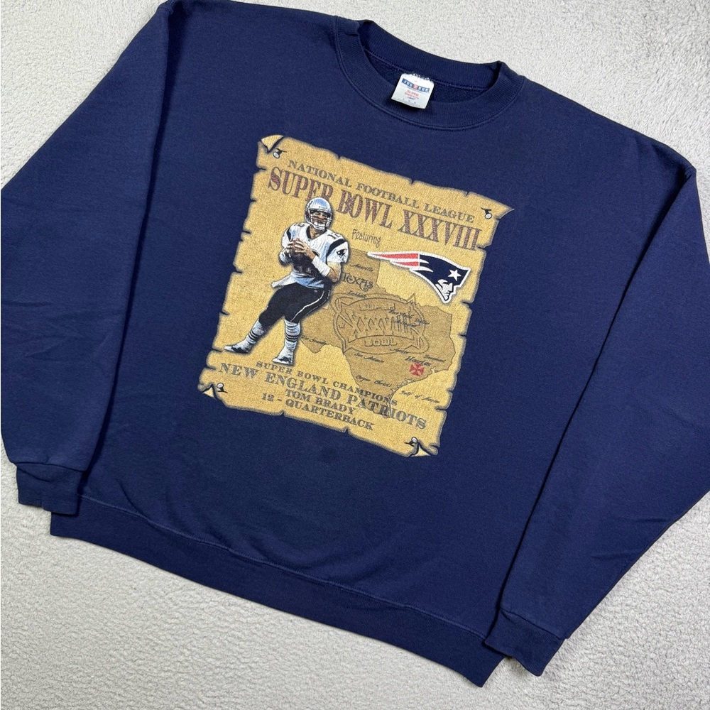 Vintage y2k New England Patriots tom Brady NFL sweatshirt